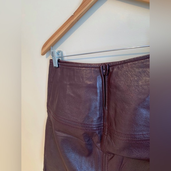 ASOS Maroon Leather Mini Skirt in Size 2 - Picture 4 of 4